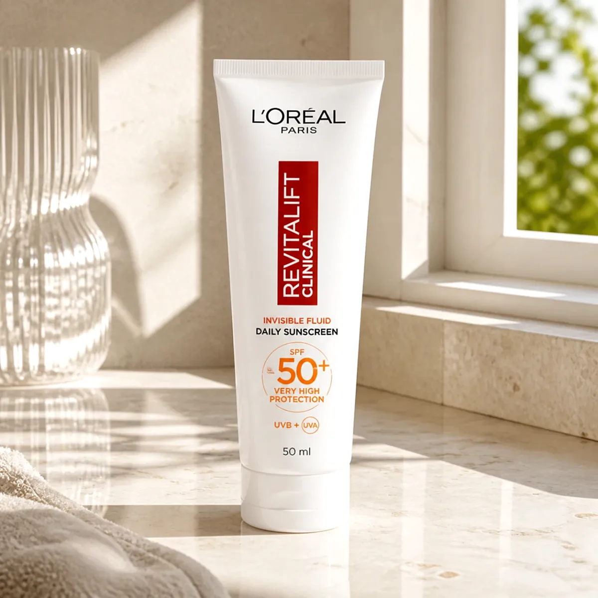 L'Oréal Paris Revitalift Clinical Spf 50+ Günlük Yüksek Uv Korumalı Yüz Güneş Kremi 50ml